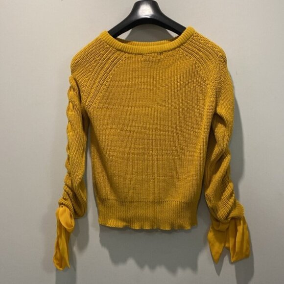 Revamped Yellow Sweater Knit size medium - Picture 13 of 15